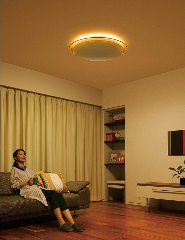 特長 天井や壁のすみまで明るく 広さ感のある快適なお部屋に Ledシーリングライト ひろびろ光 搭載タイプ 日立の家電品