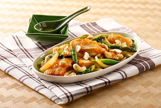 やわらかむね肉とカシューナッツ炒め