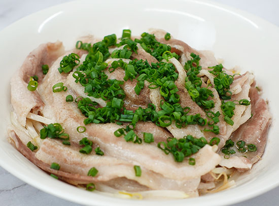 レンジで簡単♪もやしと豚バラのポン酢かけ 