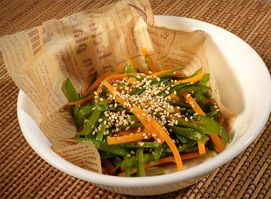 レンジで簡単☆絹さやと人参のきんぴら。