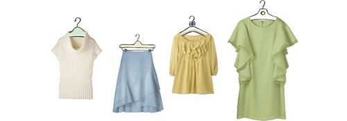 セーターやスカート、ワンピースなどに